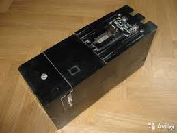 Не взводится автоматический выключатель тип а31 400 ампер. А 37 16. Выключатель автоматический а 3722 250а. 010. А37 автоматический выключатель.