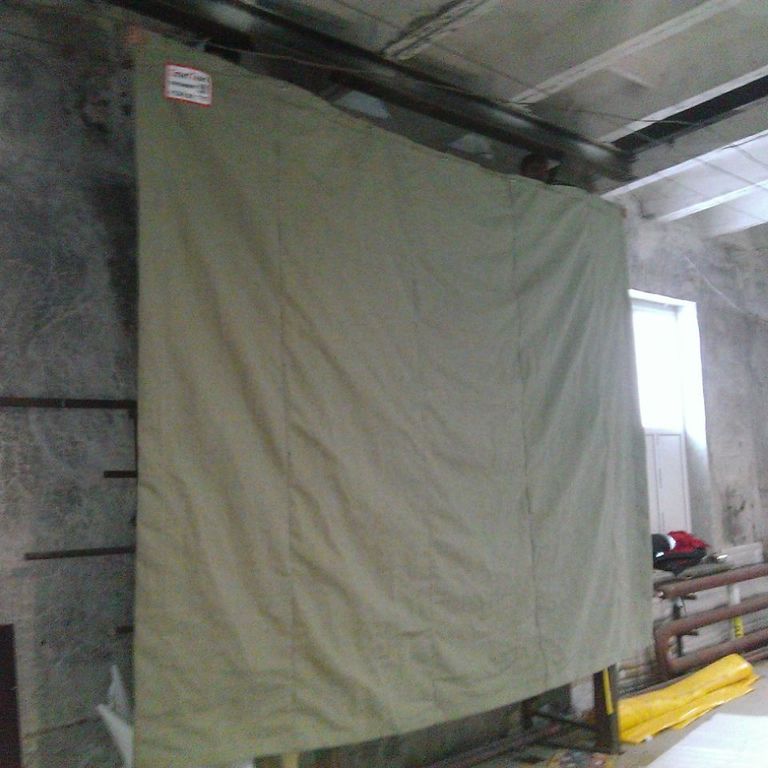 Изготовление брезентовых штор для гаража