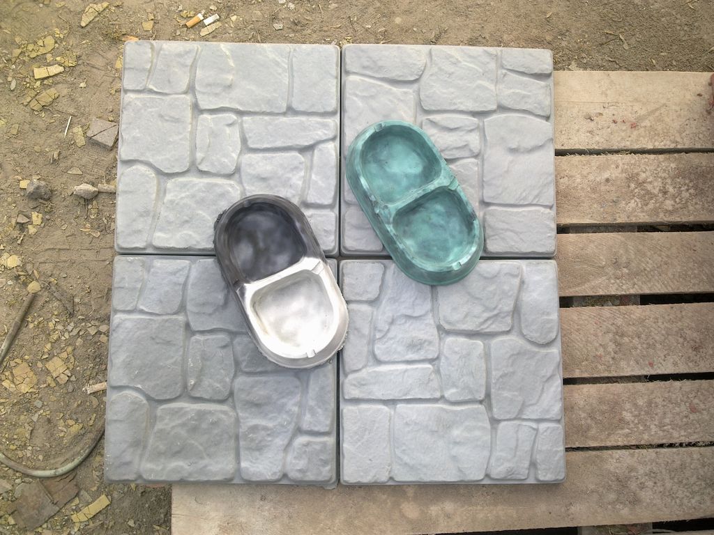 Двухцветные бетонные миски для кошки под мрамор 6