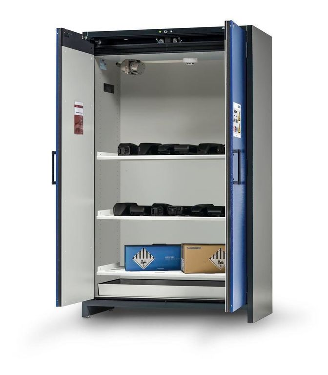 Пожаростойкий шкаф SafeStore-Pro с 4 полками для хранения литий-ионных аккумуляторов