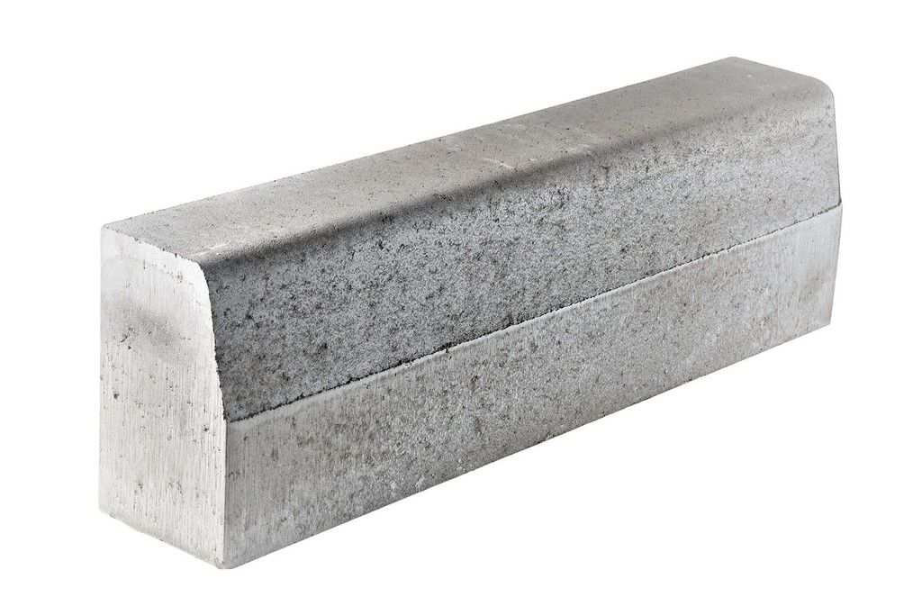 Камень бордюрный газонный палевый 500*200*80 мм