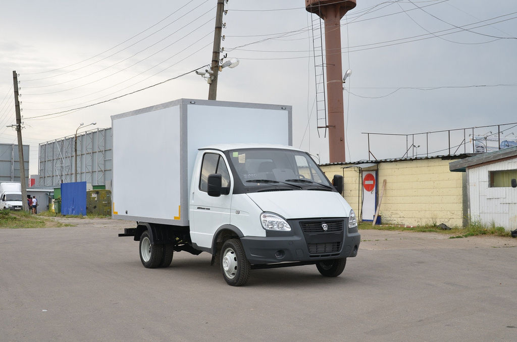 ГАЗ-330202 с Изотермическим фургоном